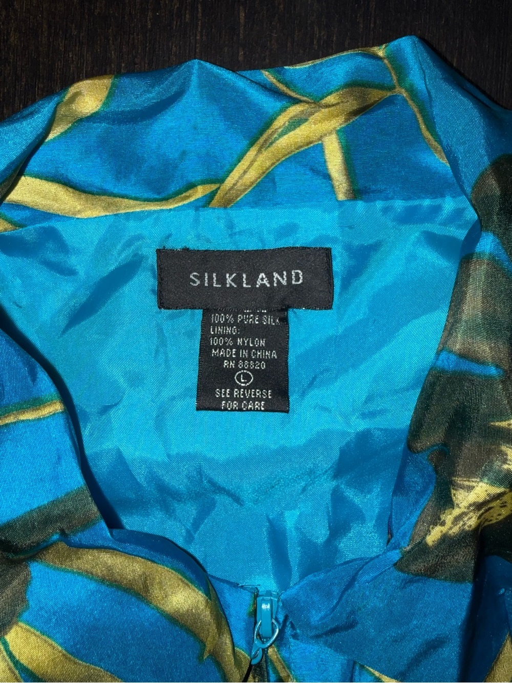 SilkLand Tropical Floral Sleeveless Button Front Blouse Blue Hawaiian 100% Silk - Picture 5 of 6